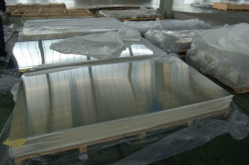 Kaltgewalztes Aluminiumblech und warmgewalzter Unterschied